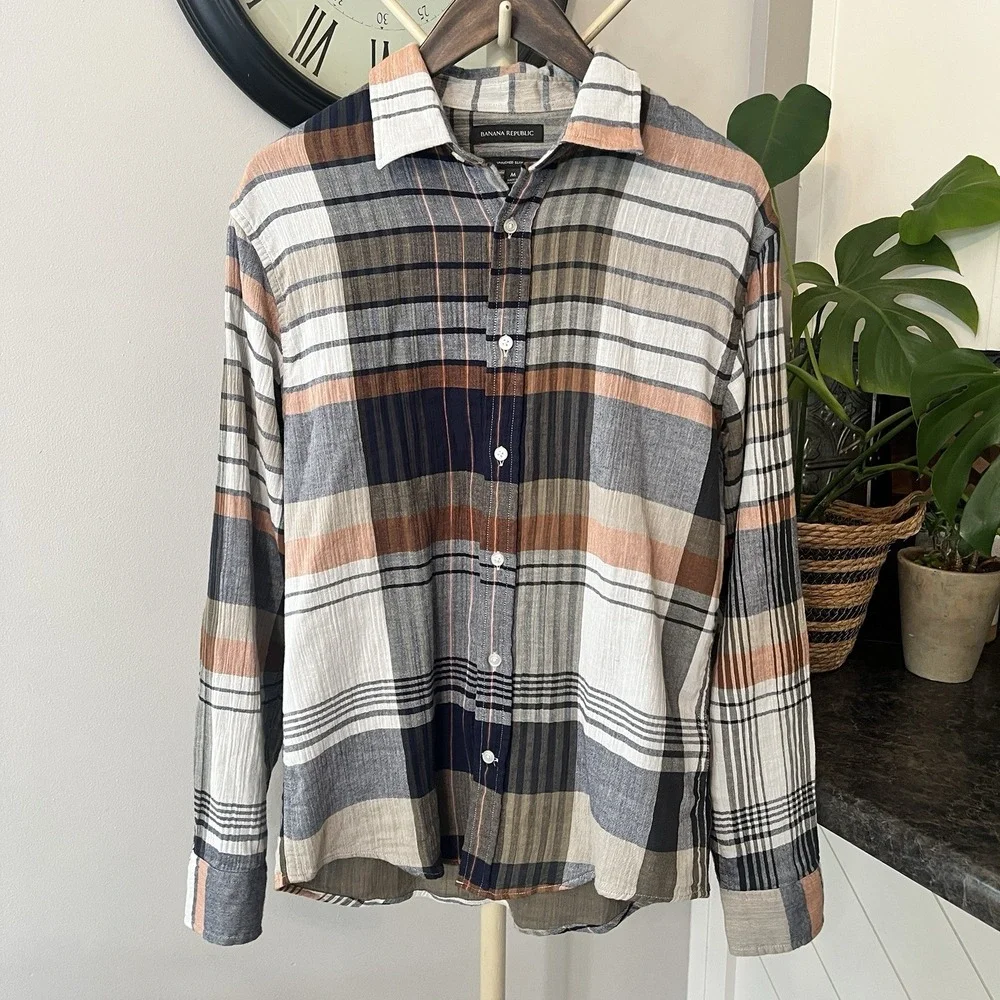 Banana Republic Untucked Shirt Sz M‎ Mens Plaid Slim Fit Double Weave Button Up